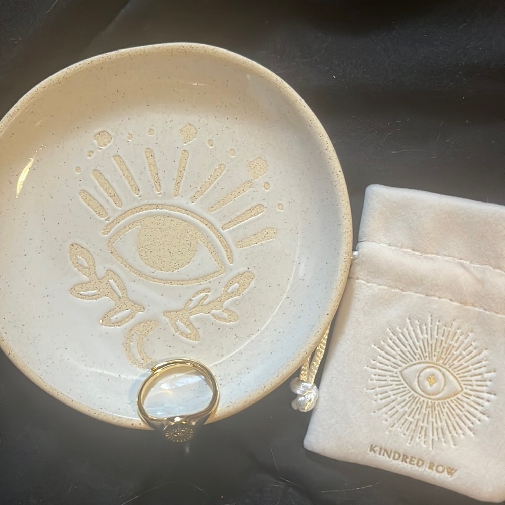 Evil Eye Signet Ring | Kindred Row & Inner Eye Ceramic Dish | Goddess Provisions - Picture 3 of 10